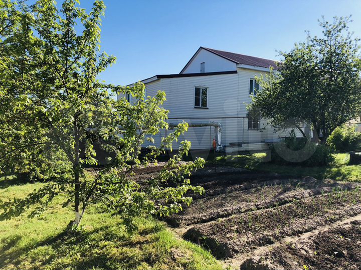 Коттедж 255,8 м² на участке 14 сот.