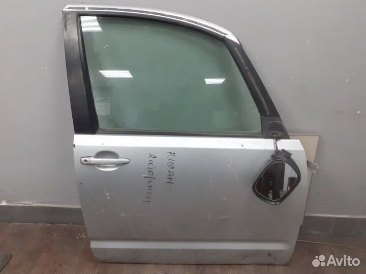 Дверь передняя правая Toyota Porte NNP10 2005