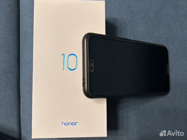 HONOR 10, 4/64 ГБ