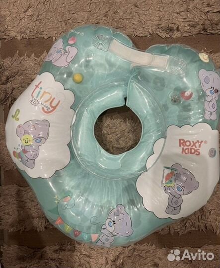 Ванночка и горка для купания детская круг на шею