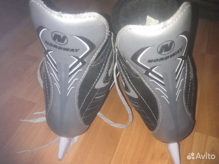 Коньки хоккейные 36 размер