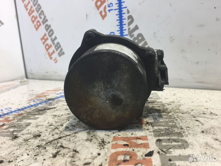 Рено Трафик Вакуумный насос