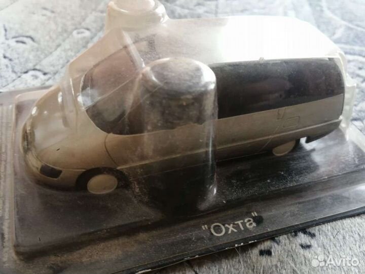 Модель автомобиля 1/43