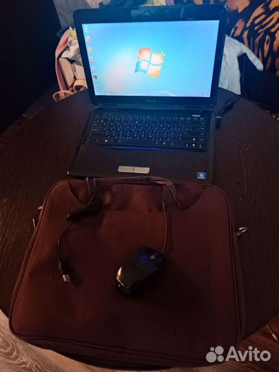 2 Ноутбука asus