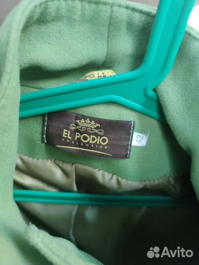 Пальто женское легкое 42