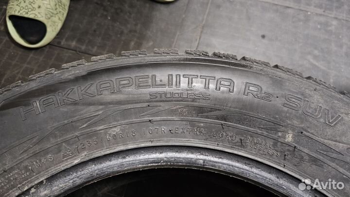 Nokian Tyres Hakkapeliitta R2 SUV 235/60 R18 107R