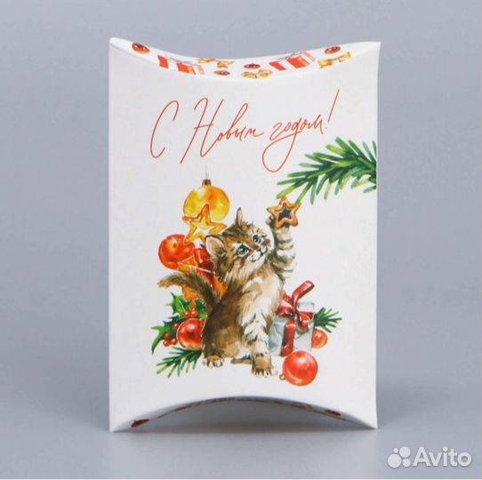 Коробка подарочная фигурная