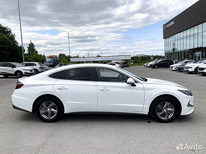 Hyundai Sonata 2.0 AT, 2022, 11 620 км