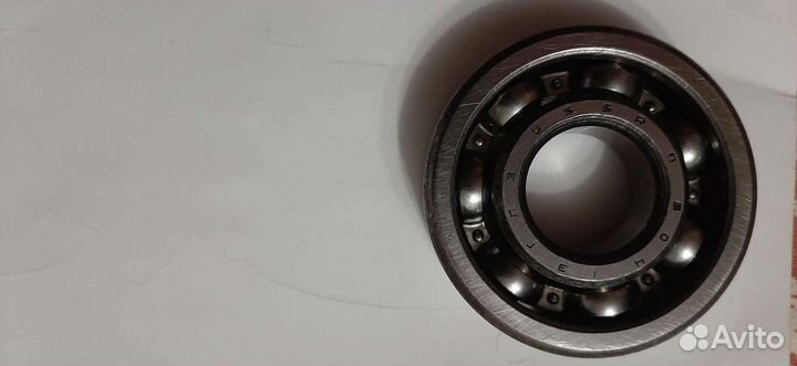 Впускнои коллектор с датчиком егр и заслонкои. 1nz