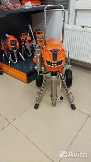 Шпаклевочный и окрасочный аппарат