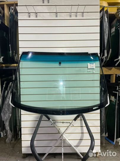 Лобовое стекло Audi a6