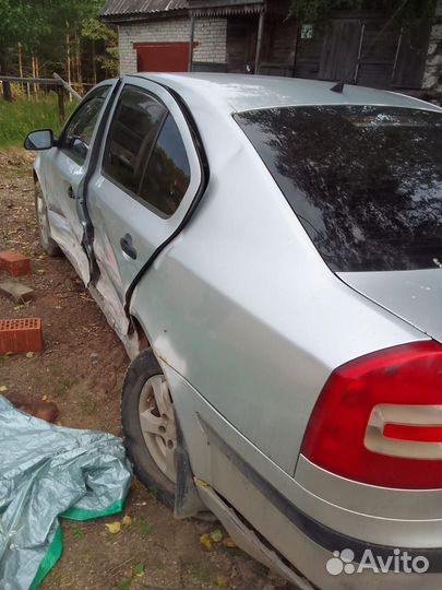 Skoda Octavia 1.4 МТ, 2008, битый, 204 000 км