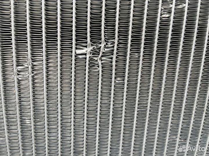 Радиатор охлаждения двигателя Hyundai Santa Fe