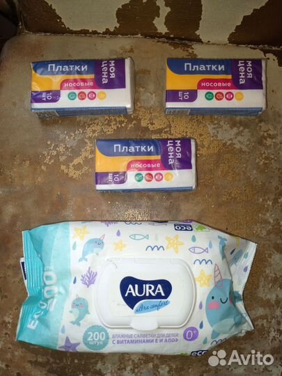 Набор: салфетки (полотенца) влажные, платочки