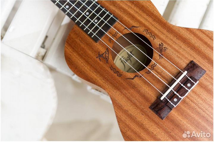 Укулеле Flight NUC 310. Чехол в наборе. Новый