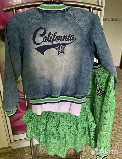 Костюм летний нарядный девочке 140 см