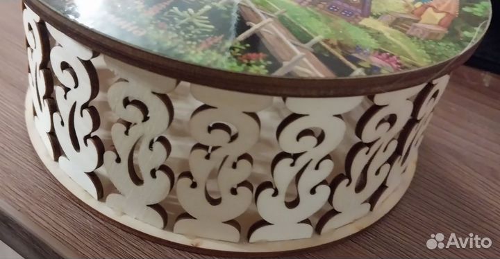 Деревянная коробочка