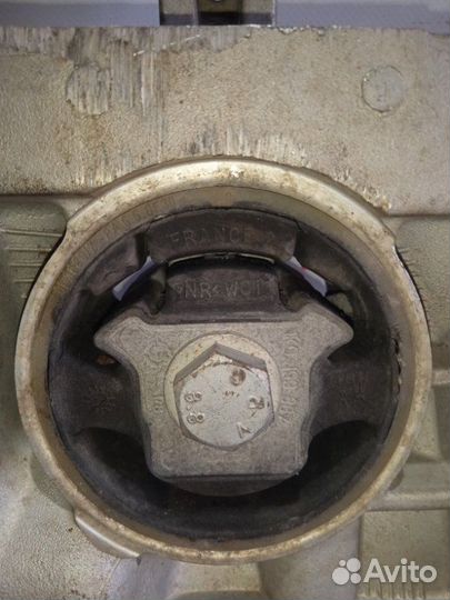 Подрамник двигателя Volkswagen Tiguan cawa 2010