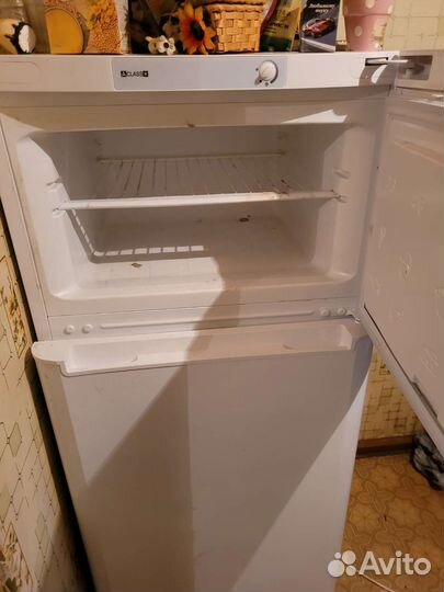 Холодильник Indesit TIA 14