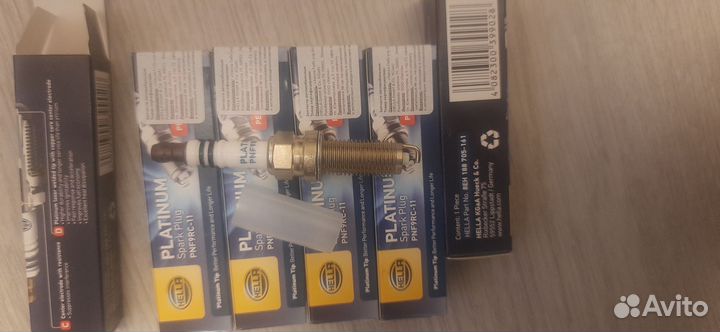 Свечи зажигания Hella platinum 8EH188705-161