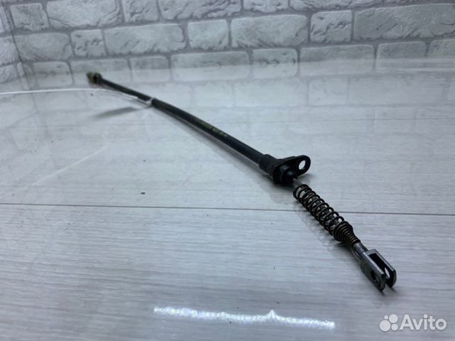 Трос стояночного тормоза Mercedes C-Class W204