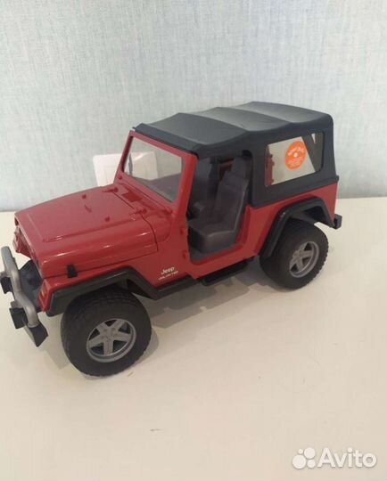 Внедорожник Bruder