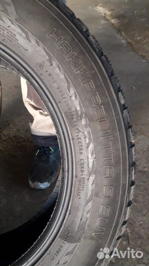 Nokian Tyres Hakkapeliitta 9 SUV 235/60 R18