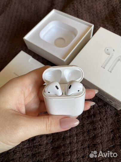 Беспроводные наушники apple Airpods оригианал б/у
