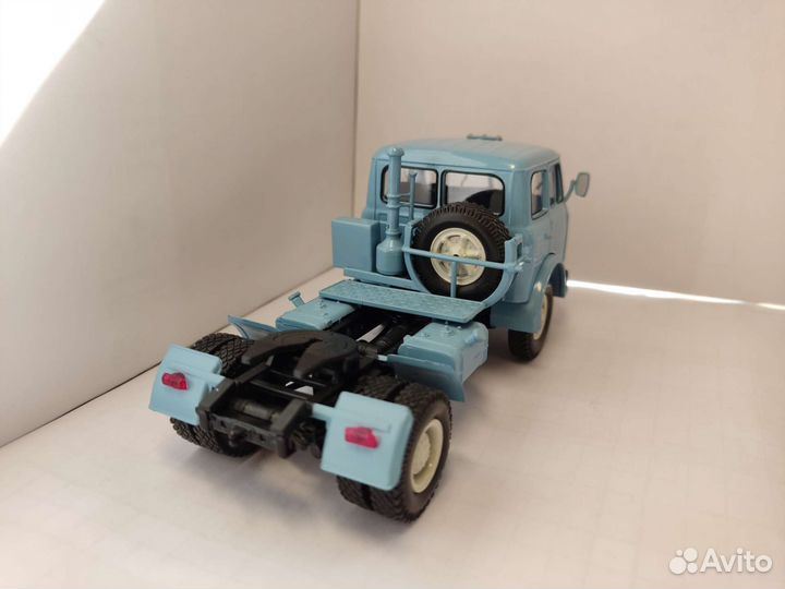Маз-504В модель 1:43