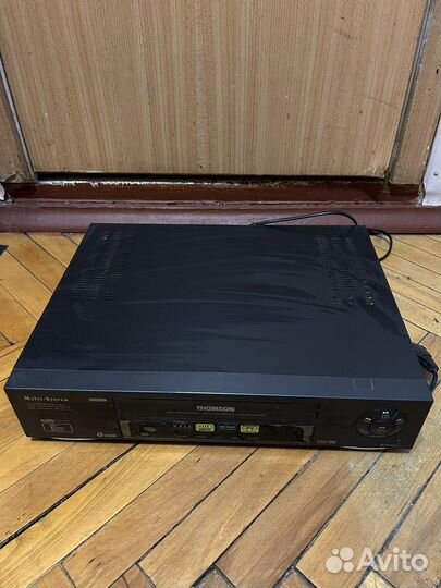 Видеомагнитофон thomson