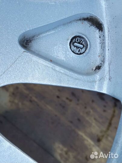 Оригинальные литые диски Camry 40 R16