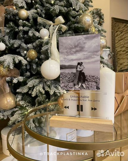 Трек на стекле с вашей фотографией и песней