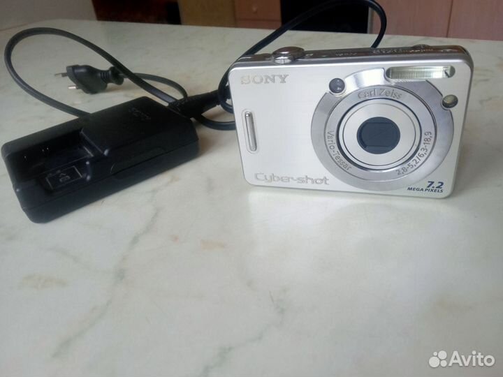Компактный фотоаппарат sony cyber shot