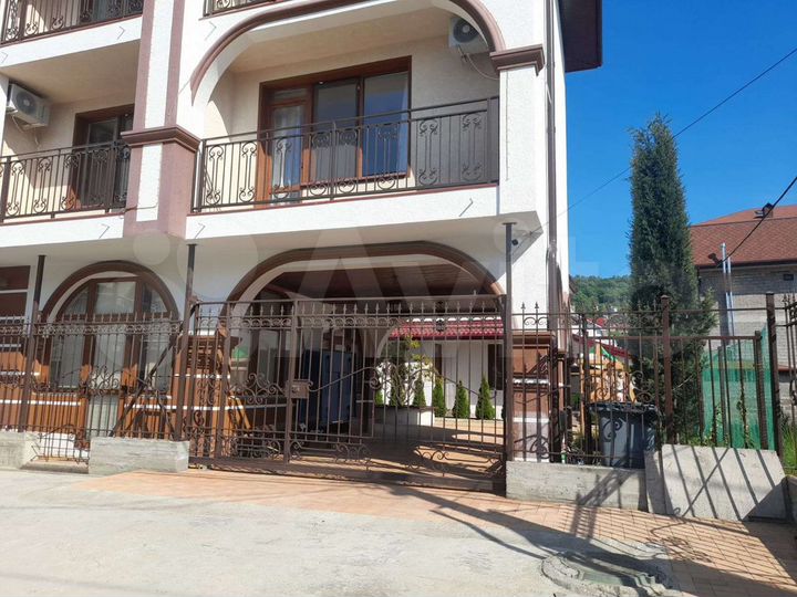 Дом 65 м² на участке 2 сот.