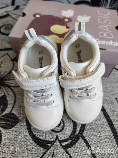 Обувь для девочки пакетом 21-22 размер