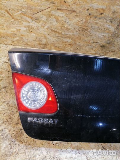 Крышка багажника Volkswagen Passat B6 sedan черная
