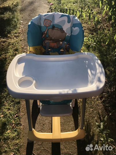 Детский стульчик для кормления