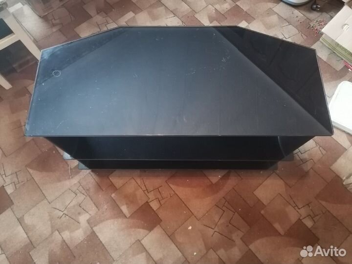 Продам тумбу под тв