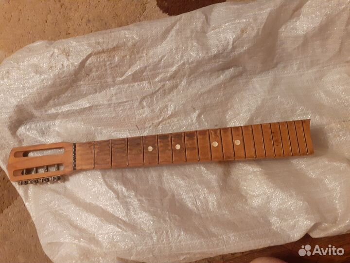 Запчасти к гитаре: грифы, порожек