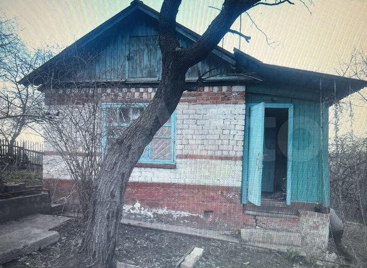 Дача 15 м² на участке 6 сот.