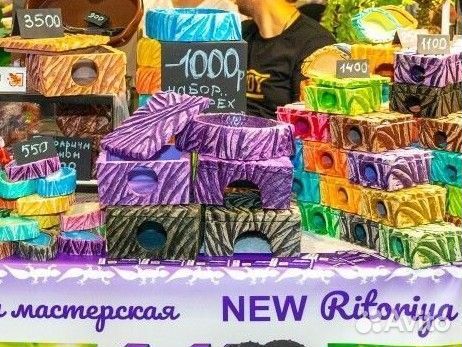 Влажная камера, укрытие, поилка-купалка для змей