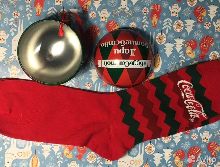 Подарочные шары Кока Кола с носками