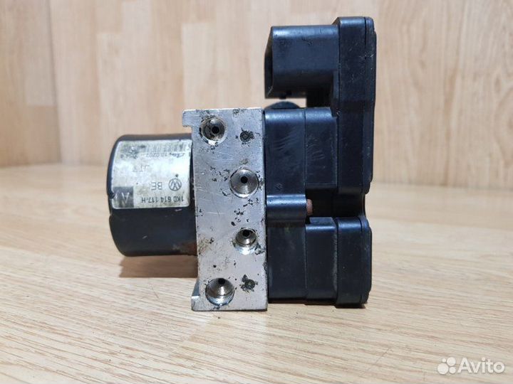 Блок ABS Volkswagen Caddy 2K BSE 2007