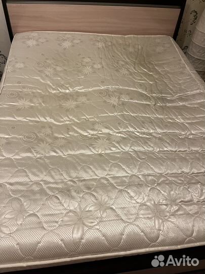 Матрас 160х200 бу