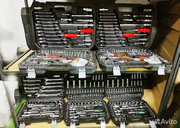 Набор инструментов для автомобиля