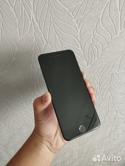 Дисплей на iPhone xr,se2020