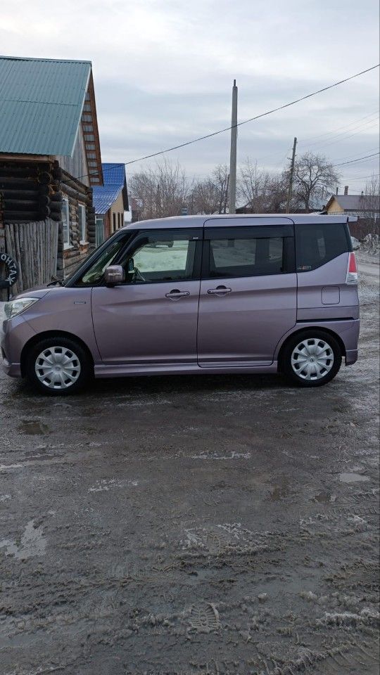 Suzuki Solio: фото владельца