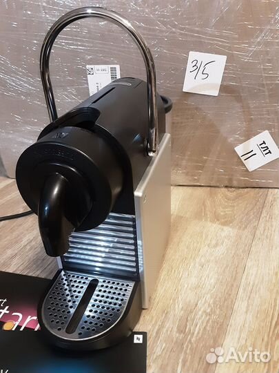 Кофемашина DeLonghi Nespresso, пр-во Швейцария