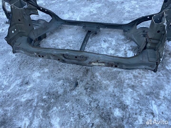 Передняя панель Телевизор Nissan X-Trail NT30 QR20