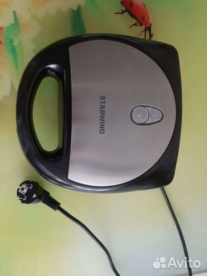 Вафельница новая SSW2141